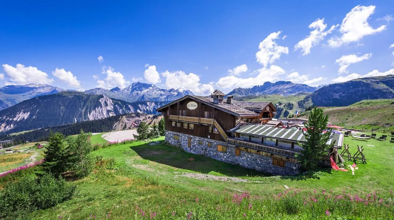 Hotel 3 Etoiles -Restaurant Le Pilatus Courchevel Aparthotel