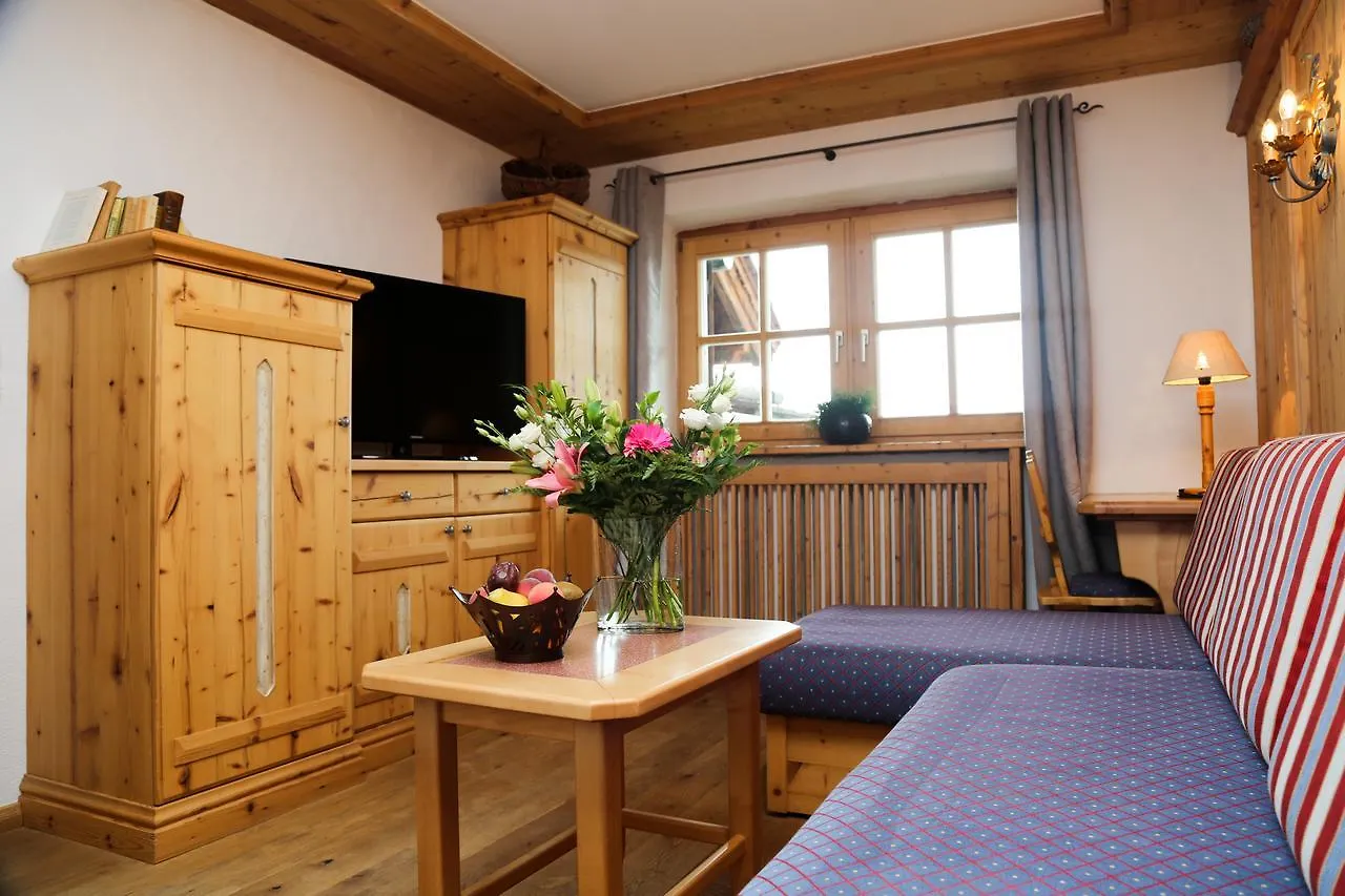Aparthotel Hotel 3 Etoiles -Restaurant Le Pilatus Courchevel