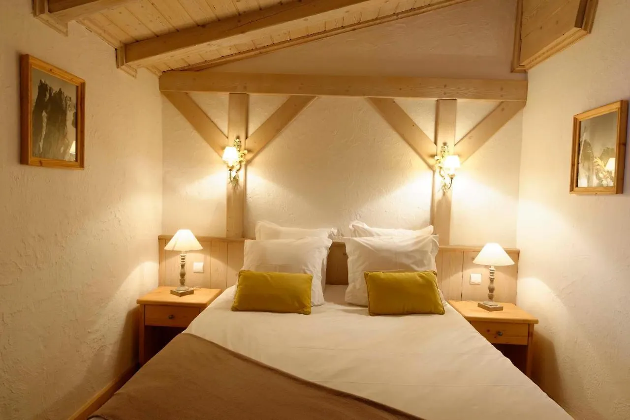 Aparthotel Hotel 3 Etoiles -Restaurant Le Pilatus Courchevel